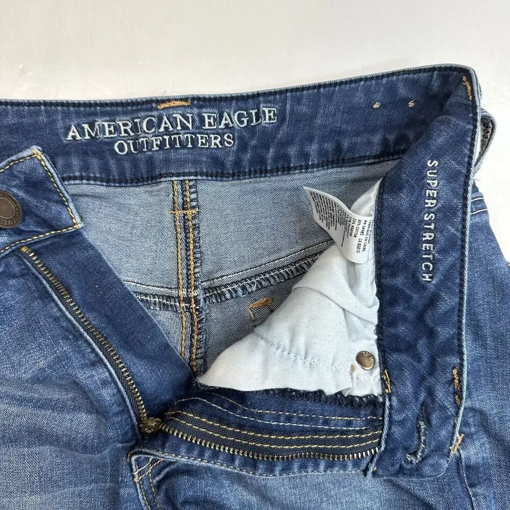 American Eagle Shorts Shortie 6 Super Stretch Denim Blue Jean Cuffed Distressed